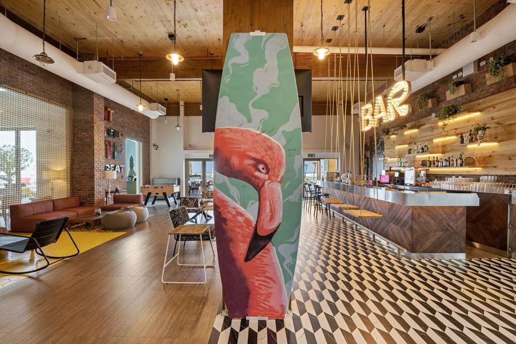 Fuwairit Kite Beach, Tapestry Collection By Hilton Fuwayrit Restaurant photo